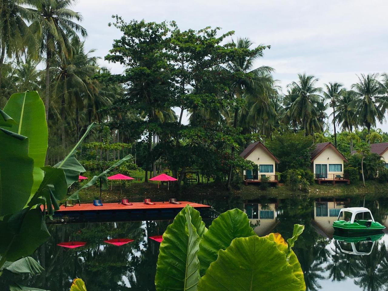 Khao Lak Golden Coconut Hotell Exteriör bild