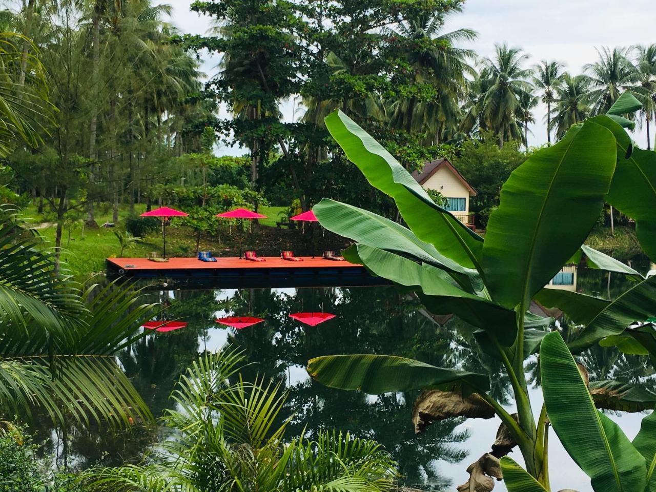 Khao Lak Golden Coconut Hotell Exteriör bild